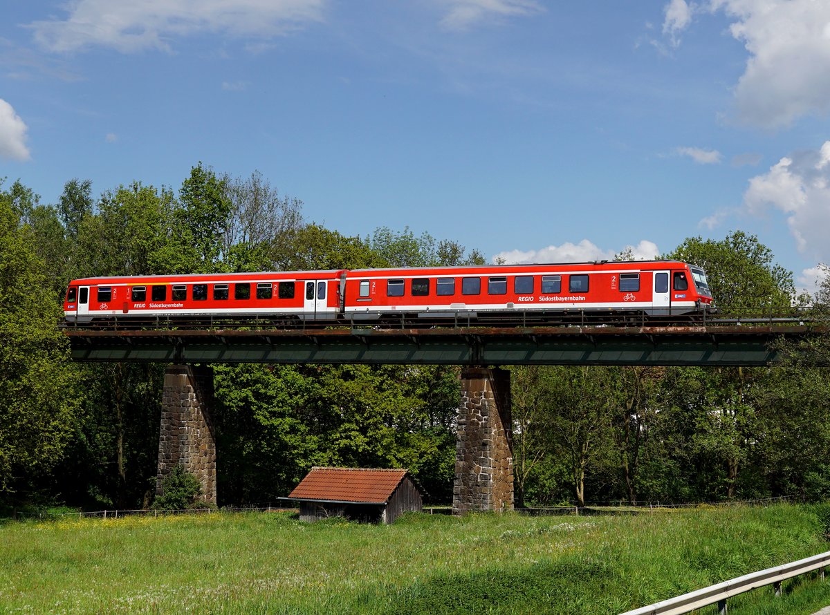 Der 628 572 als RB nach Mühldorf am 14.05.2017 unterwegs bei Fürstenzell.