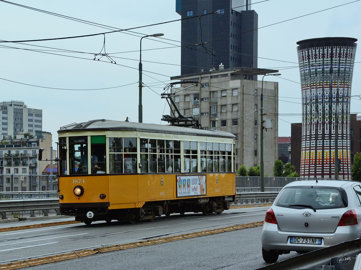 Der ATM Ventotto-Straßenbahnwagen 1874 in Mailand. (Juni 2014)