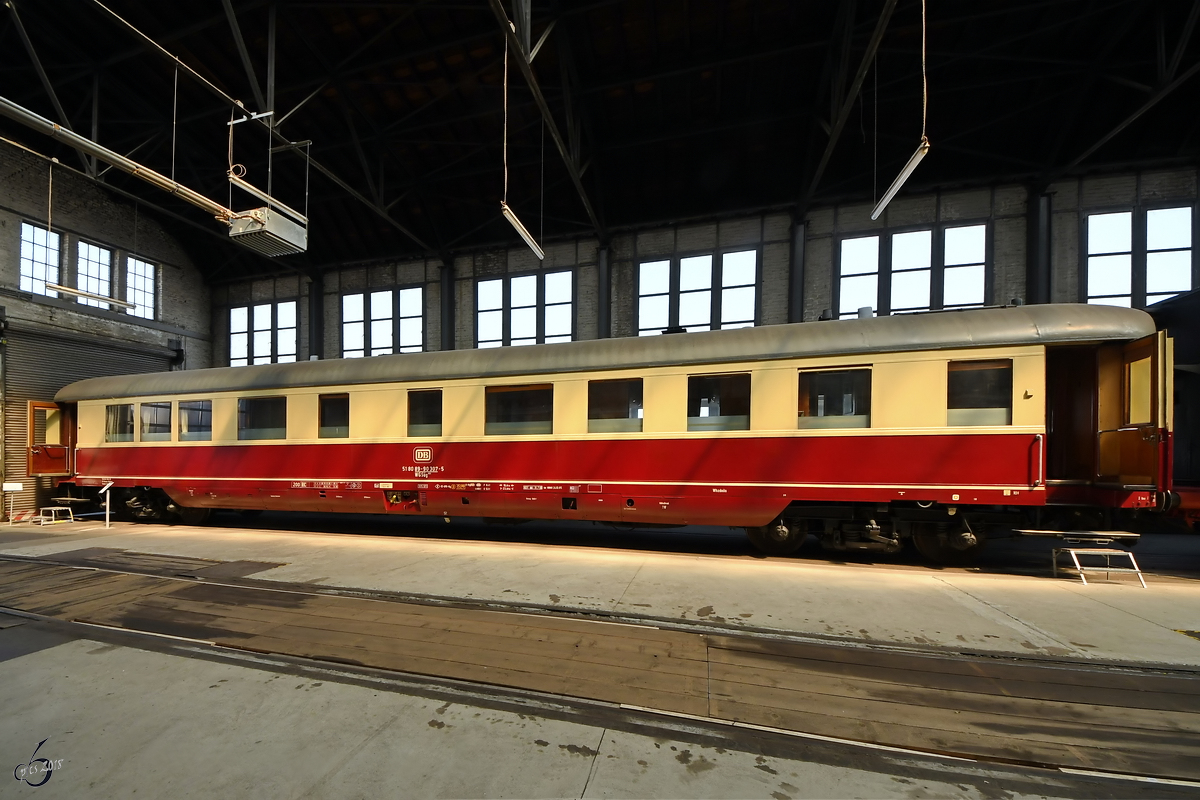 Der Salonwagen  10207  wurde 1937 für den Reichspropagandaminister Goebbels gebaut und  diente später als Wagen für den Bundesminister für Verkehr. (Eisenbahnmuseum Koblenz, August 2018)