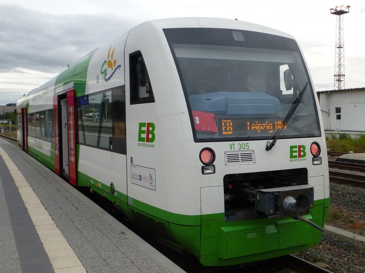 Der VT 305 der EB ist hier am 19.08.2013 in Gera zu sehen.