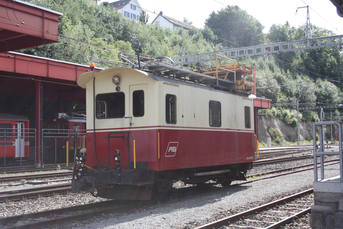 Der Xm 1/2 89 der Appenzellerbahnen steht am 22. ‎Mai ‎2014 im Bahnhof von Herisau. Der Xm 1/2 89 wurde noch im selben Jahr dem Abbruch zugeführt. 