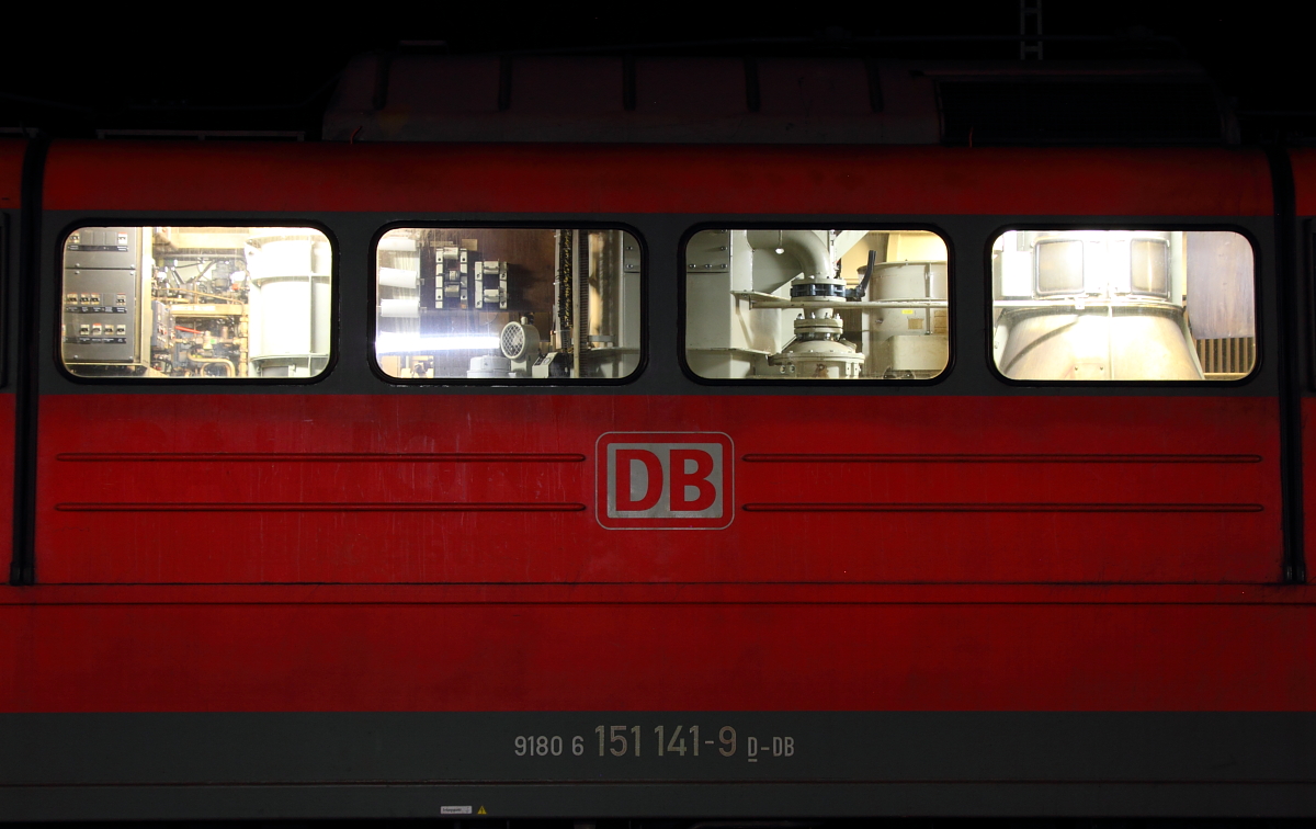 Detailaufnahme der 151 141-9 DB Cargo in Probstzella am 27.12.2016.