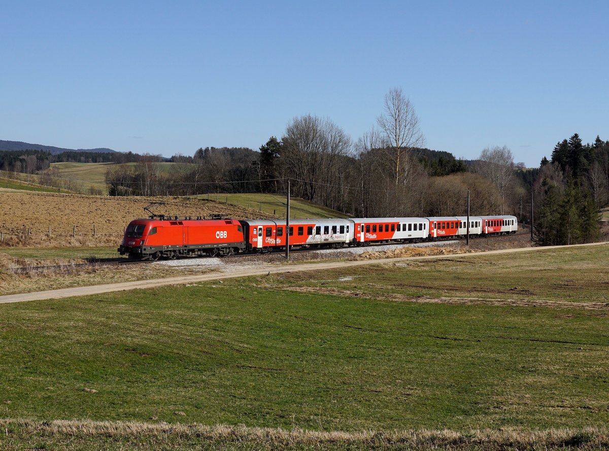 Die 116 117 mit einem REX am 26.03.2017 unterwegs bei Summerau.