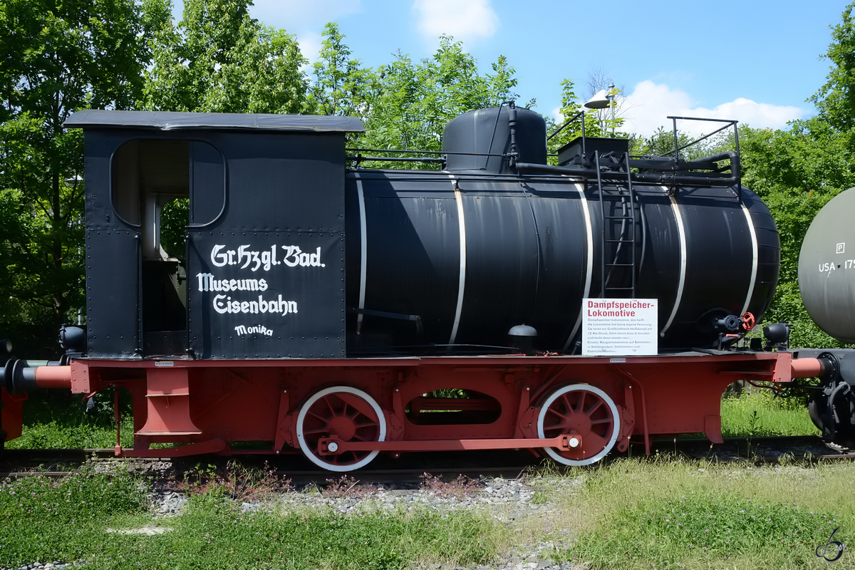 Die 1917 von der Hohenzollern AG hergestellte Dampfspeicherlokomotive vom Typ Wildling hat die Fabriknummer 3524. (Technikmuseum Speyer, Mai 2014)