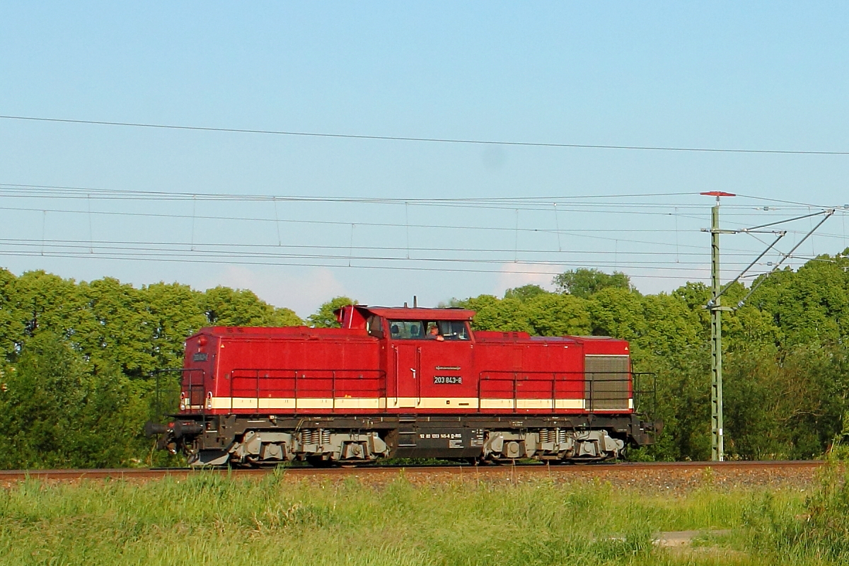 Die 203 843-8 der RIS am 25.05.2018 Nassenheide.