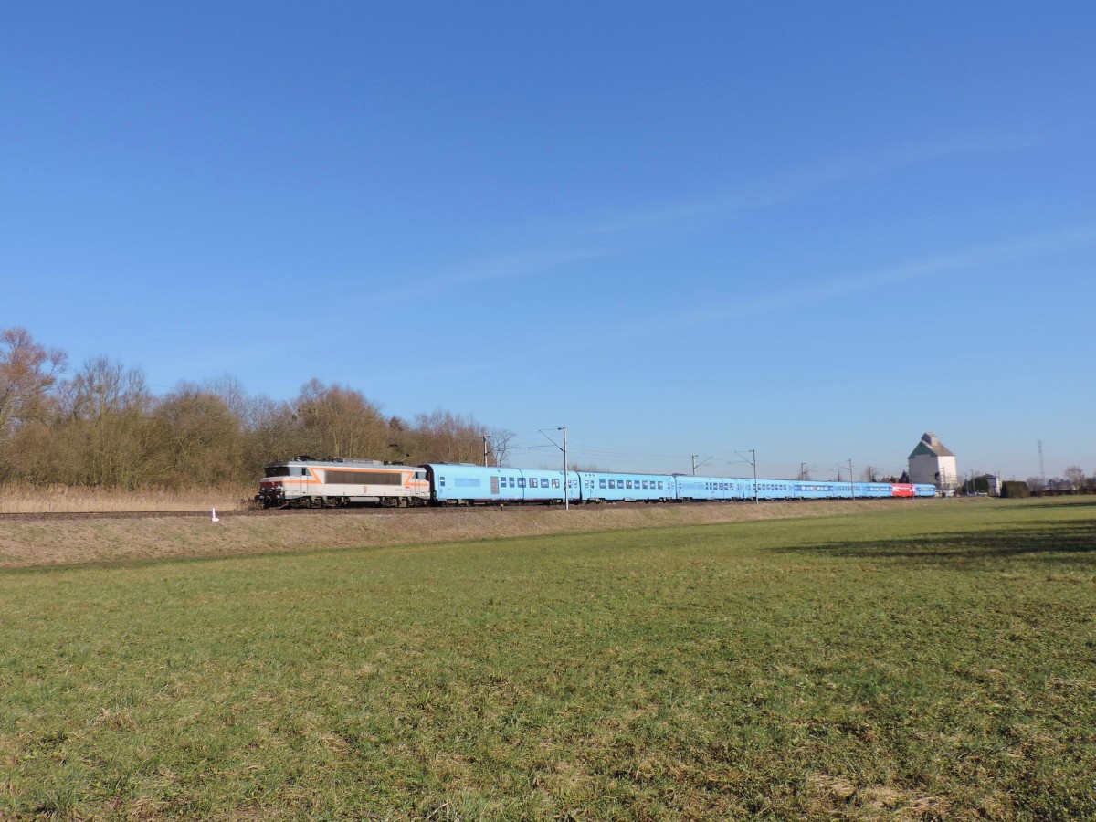 Die 22318 mit einem sonderzug am 24/02/2014 in Mommenheim.