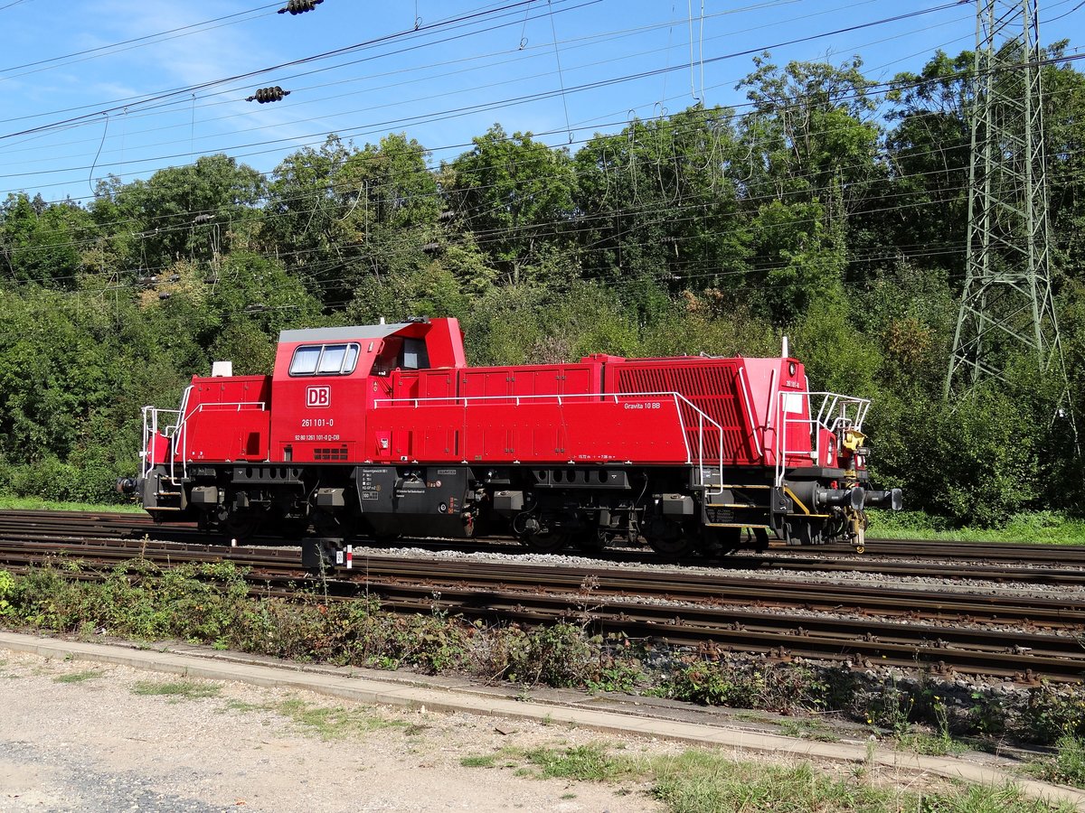 Die 261 101-0 (Voith Gravita) fahrt im Rangierbahnhof Köln Gremberg am 07-09-2016.