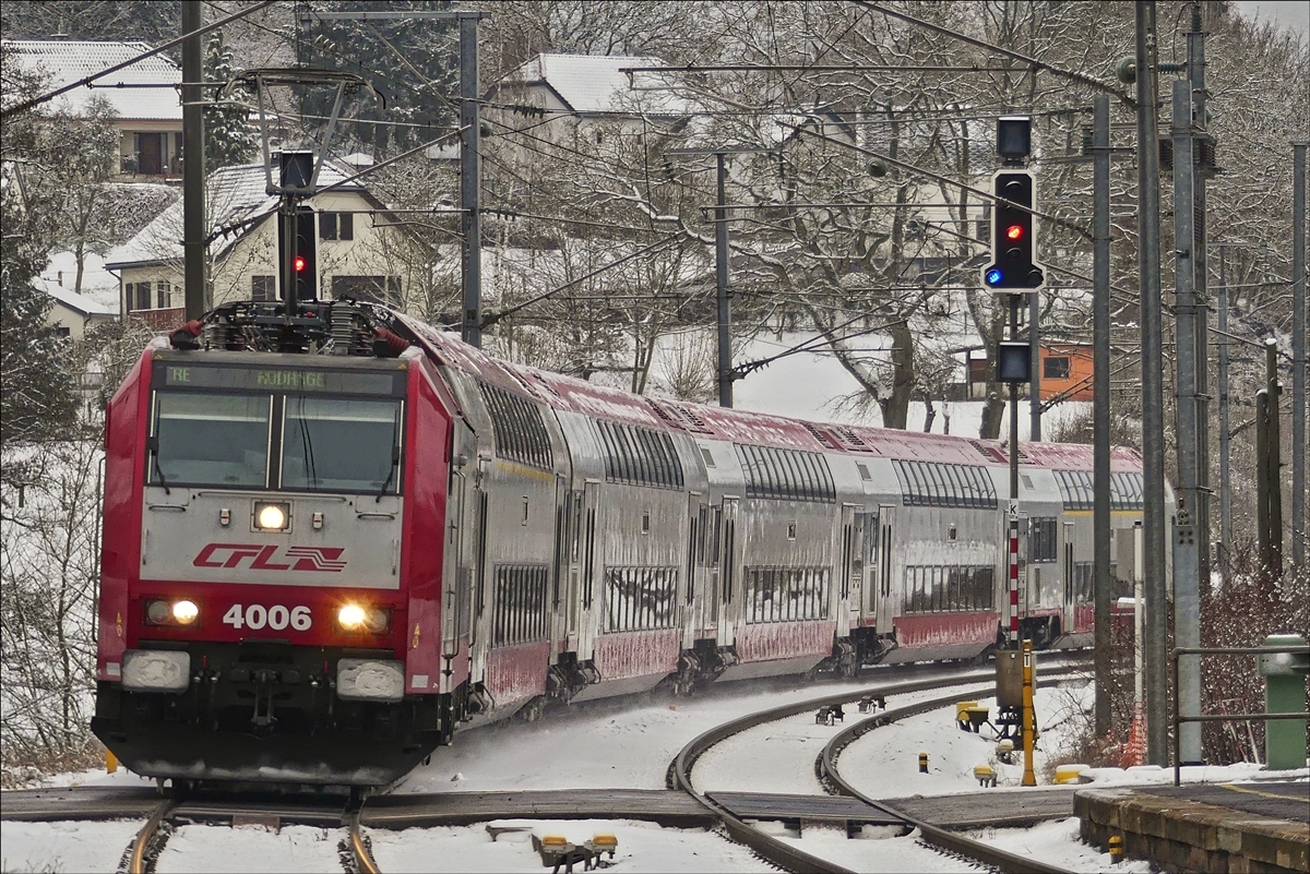 Die CFL 4006 fhrt am 31.01.2019 mit dem RE 459 Troisvierges-Luxembourg in den Bahnhof von Wilwerwiltz ein. (Jeanny) 
