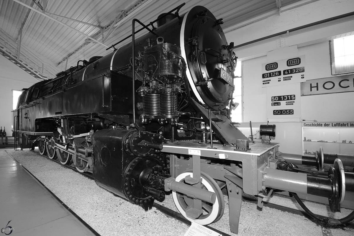 Die Dampflokomotive 95 007, gebaut von Hanomag im Technikmuseum Speyer. (Mai 2014)