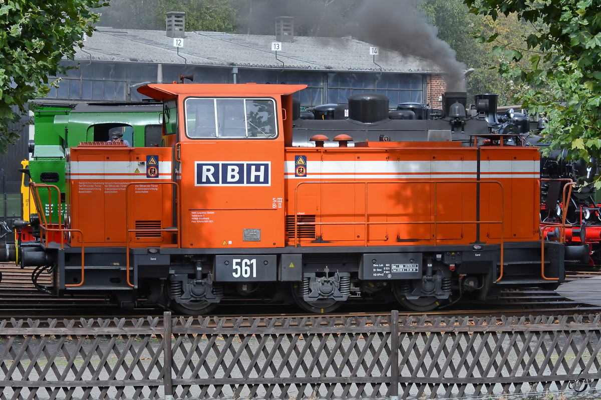 Die Diesellokomotive MaK DE 502  561  der RBH Mitte September 2018 in Bochum. 