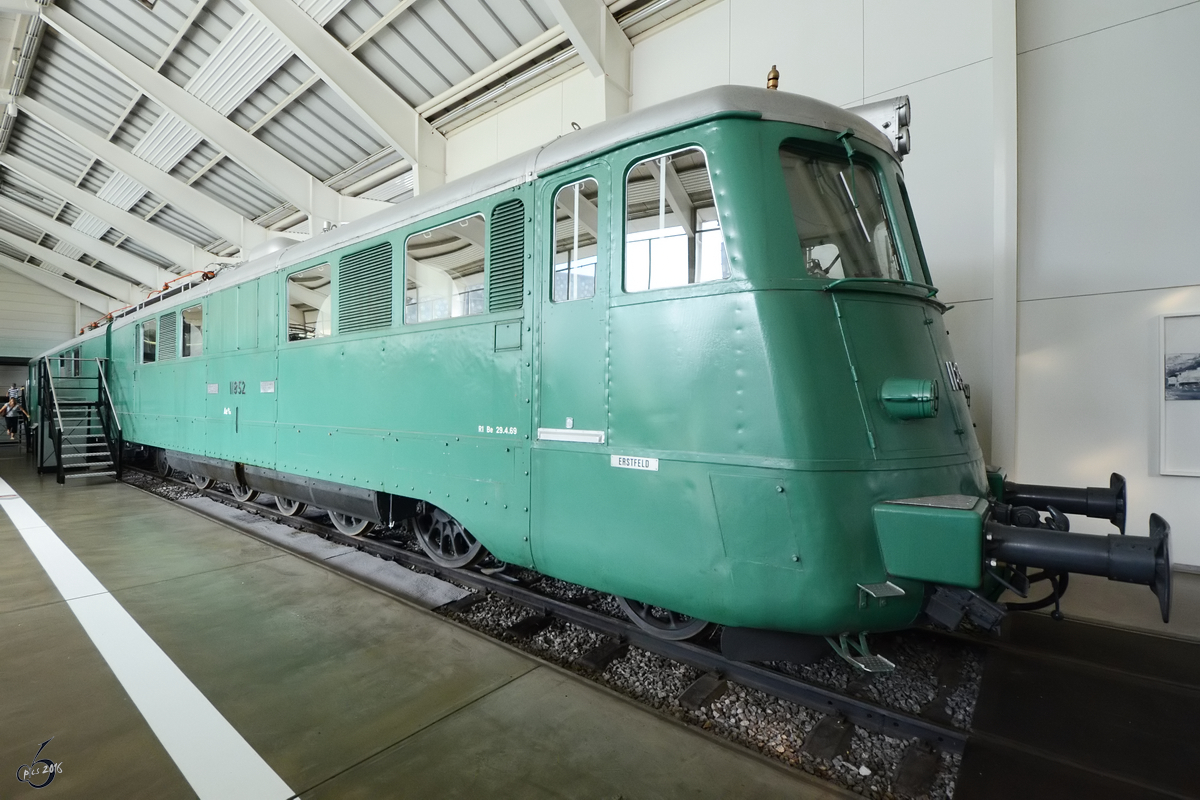 Die Elektrolokomotive Ae 8/14 im Verkehrshaus der Schweiz (Luzern, September 2011)