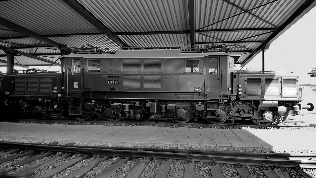 Die Elektrolokomotive E 93 07 im August 2018 im Eisenbahnmuseum Koblenz.