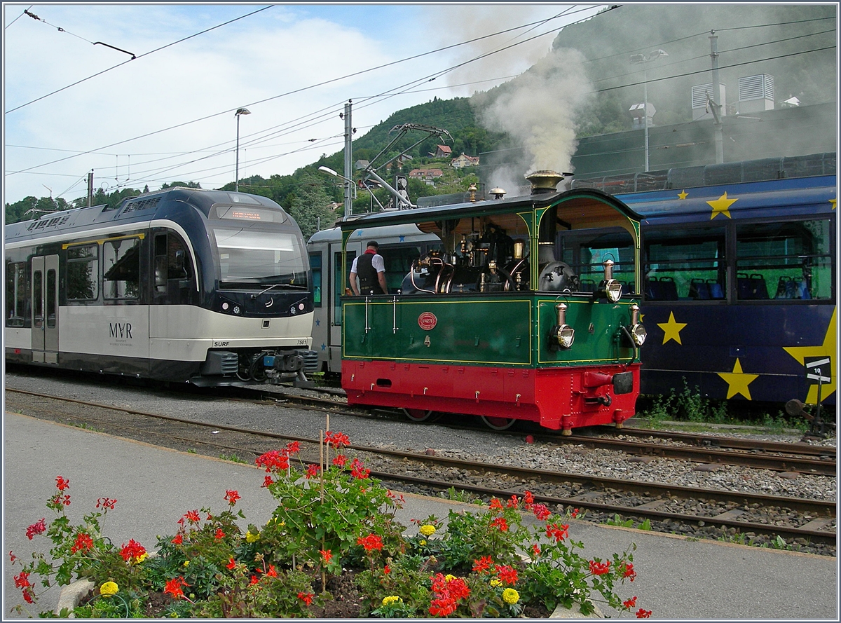 Die kleine, 1900 gebaute und bei der Ferrovie Padane eingesetzte Lok G 2/2 N° 4 bei der B-C in Blonay.
9. Juni 2017