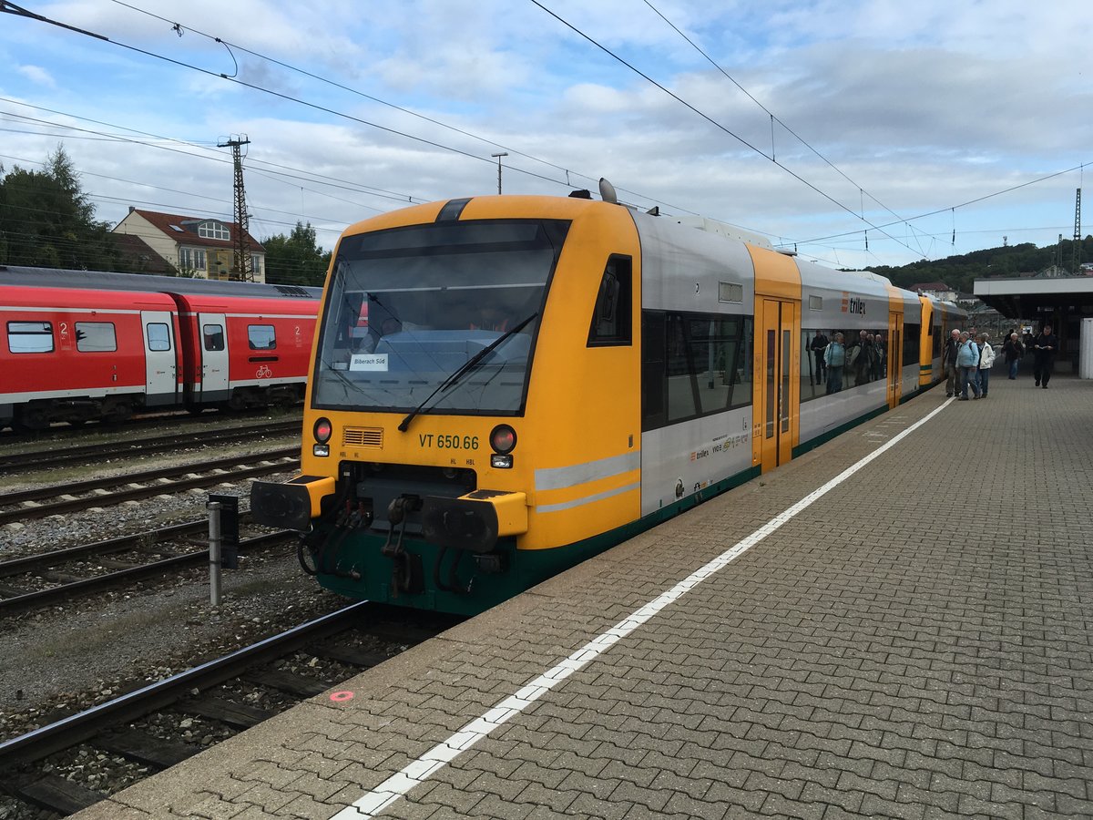 Die Leihgaben von Trilex an die RAB 650 066 und 650 067 kamen am 07.09.17 im RB Pendel zwischen Ulm & Biberach zum Einsatz, so standen sie am frühen morgen schon in Ulm Hbf und warteten auf ihre Ausfahrt auf die Südbahn nach Biberach.