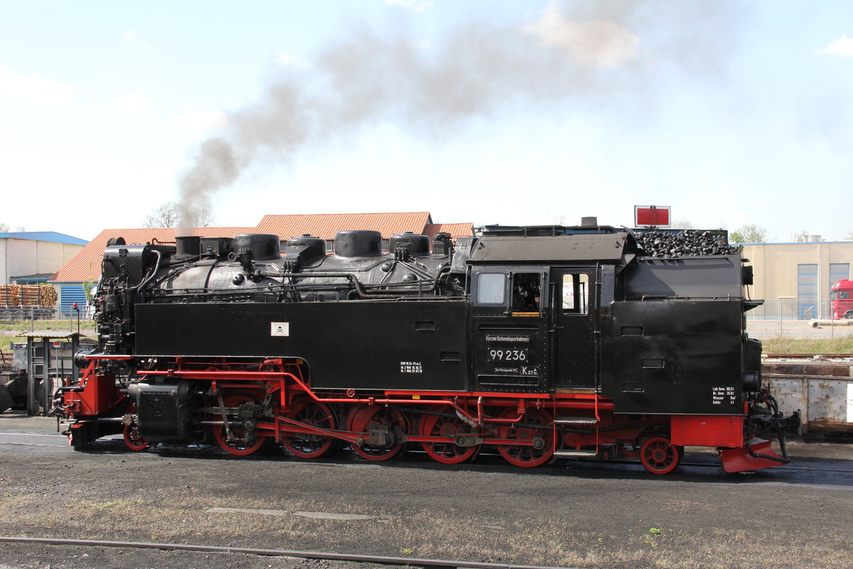 Die Lok 99236 der Harzer Schmalspurbahn am Bahnhof Wernigerode