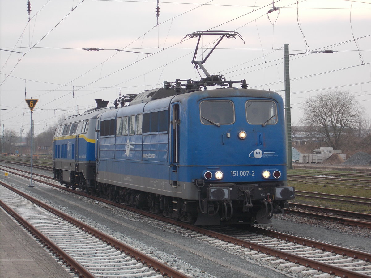 Die mitlaufende EGP 225 030 konnte,am 16.April 2018,Diesel sparen da Sie von der EGP 151 007,von Bergen/Rügen nach Klementelvitz,mitgeschleppt wurde.