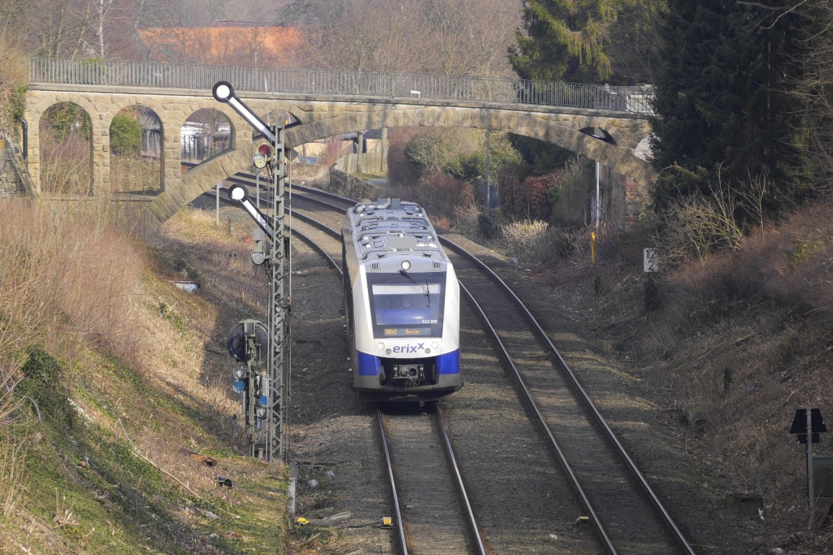 Die RB 43 Braunschweig - Goslar wird mit Solo-622 betrieben. 622 209 fährt am 7.3.16 auf Hp2 in den Endbahnhof Goslar ein.