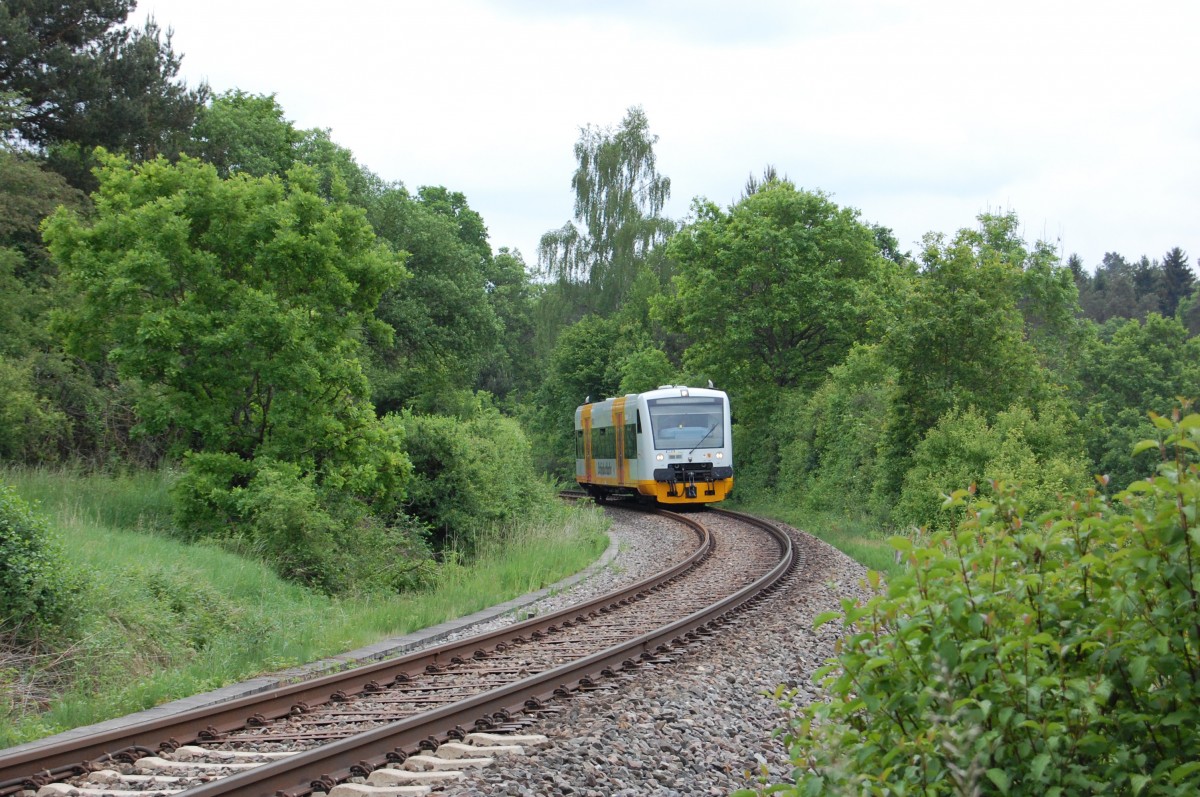 Die Schönbuchbahn am 26. Mai 2015 zwischen Weil im Schönbuch und Dettenhausen.