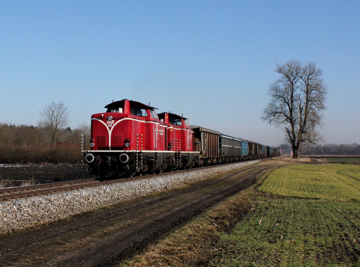 Die V 86 und die V 85 mit einem Kokszug am 20.02.2015 unterwegs bei