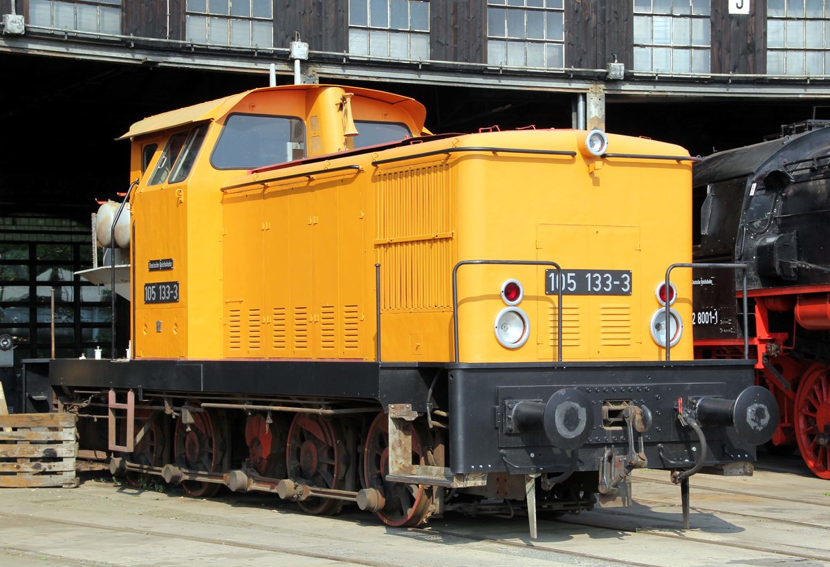 Die Werkslokomotive 105 133-3 (MEG 105 133-3 (ex MEG 85)) in Gera zu den Verkehrshistorische Tage am 10.09.2016