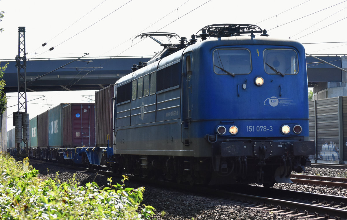 Diese BR 151 078-3 der Eisenbahngesellschaft Potsdam (EGP) in Richtung Hamburg, Höhe Bardowick. 29.08.2017