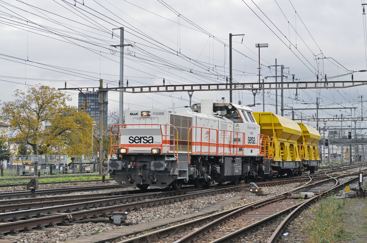 Dispo Lok 90 85 5843 151-2 (Trudy) durchfährt den Bahnhof Pratteln. Die Aufnahme stammt vom 08.11.2017.