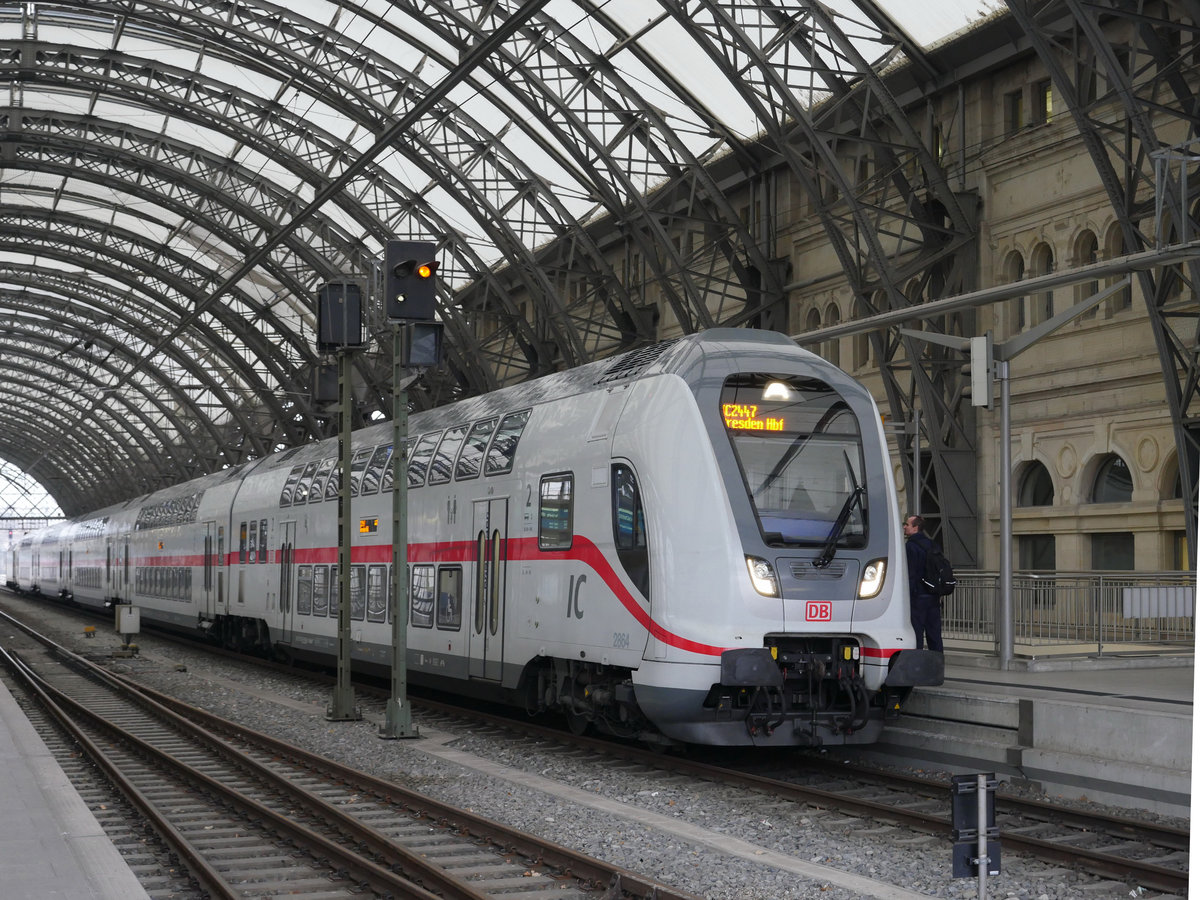 Dosto-Steuerwagen DBpbzfa 508086-81864-0 mit dem IC 2447 von Hannover angekommen in Dresden Hbf; 14.12.2018
