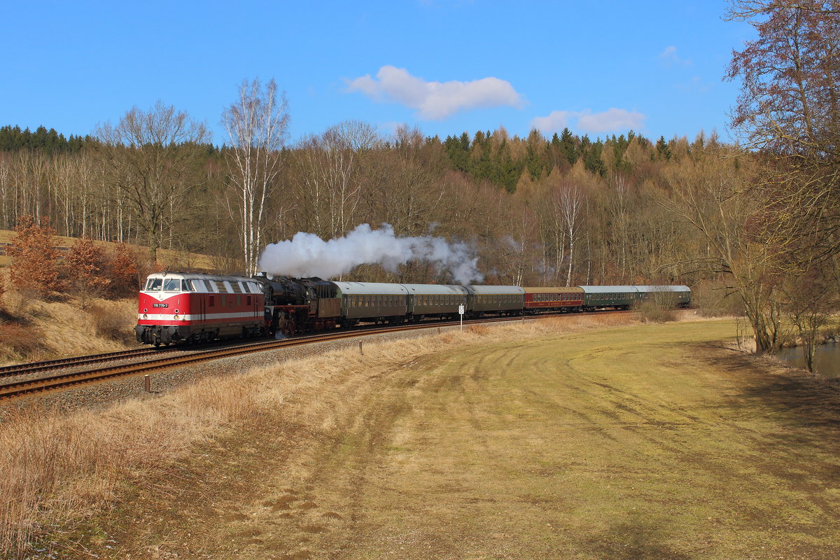 DPE 95953 von Dresden nach Chomutov, augenommen bei Unterhermsgrün auf der PE mit der 118 770 und der 35 1097 am 24.03.2018