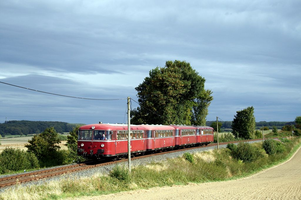 DPE-G Menden - Köln mit 796 690, 996 299 und309 und 796 802 bei Kessebüren am 02.09.2019