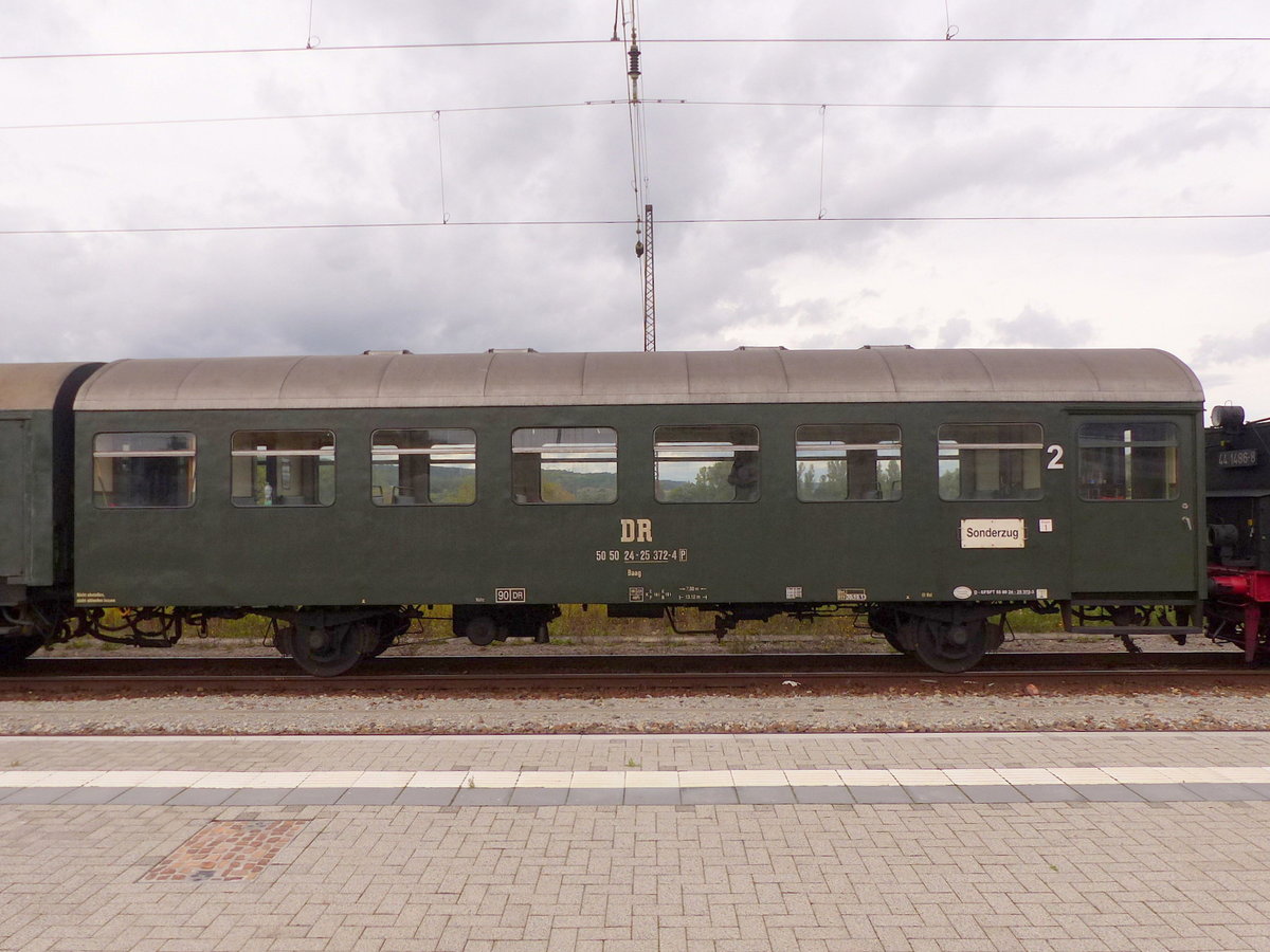 DR 50 50 24-25 372-4 Baag (D-EFSFT 55 80 24-25 372-3) im DLr 24892 nach Laucha (Unstrut), am 09.09.2017 in Naumburg (Saale) Hbf.