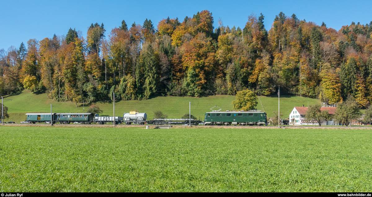 DVZO Fahrzeugtreffen 2017. Ae 6/6 11407  Aargau  vom Verein Mikado 1244 am 15. Oktober 2017 mit einem GmP zwischen Saland und Wila.