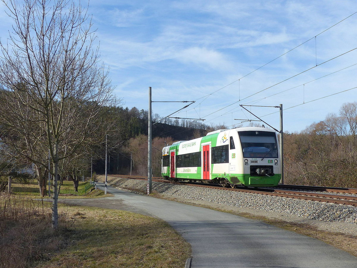 EB VT 328 als EB 81039 von Saalfeld (Saale) nach Blankenstein (Saale), am 25.02.2019 bei Kaulsdorf (Saale).