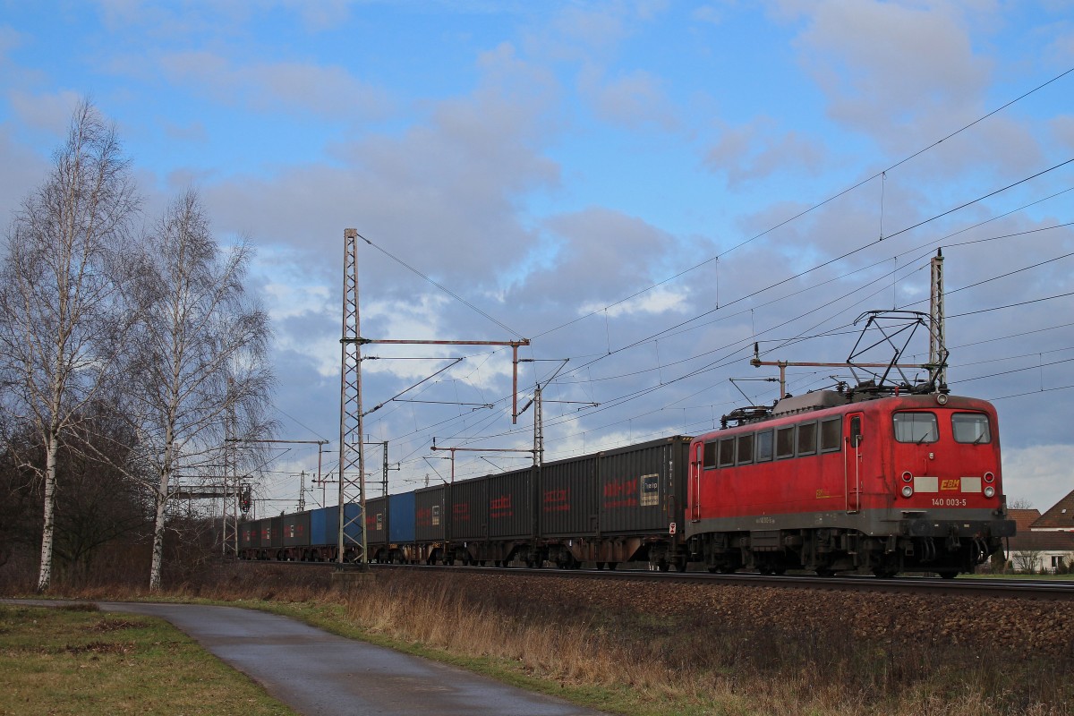 EBM Cargo 140 003 am 15.2.14 am Zugschluss eines Blackbox Containerzuges in Dedensen-Gümmer.