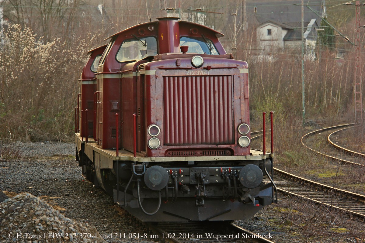 EfW 212 370-1 und dahinter EfW 211 051-8 standen am 17.02.2014 in Wuppertal Steinbeck abgestellt.