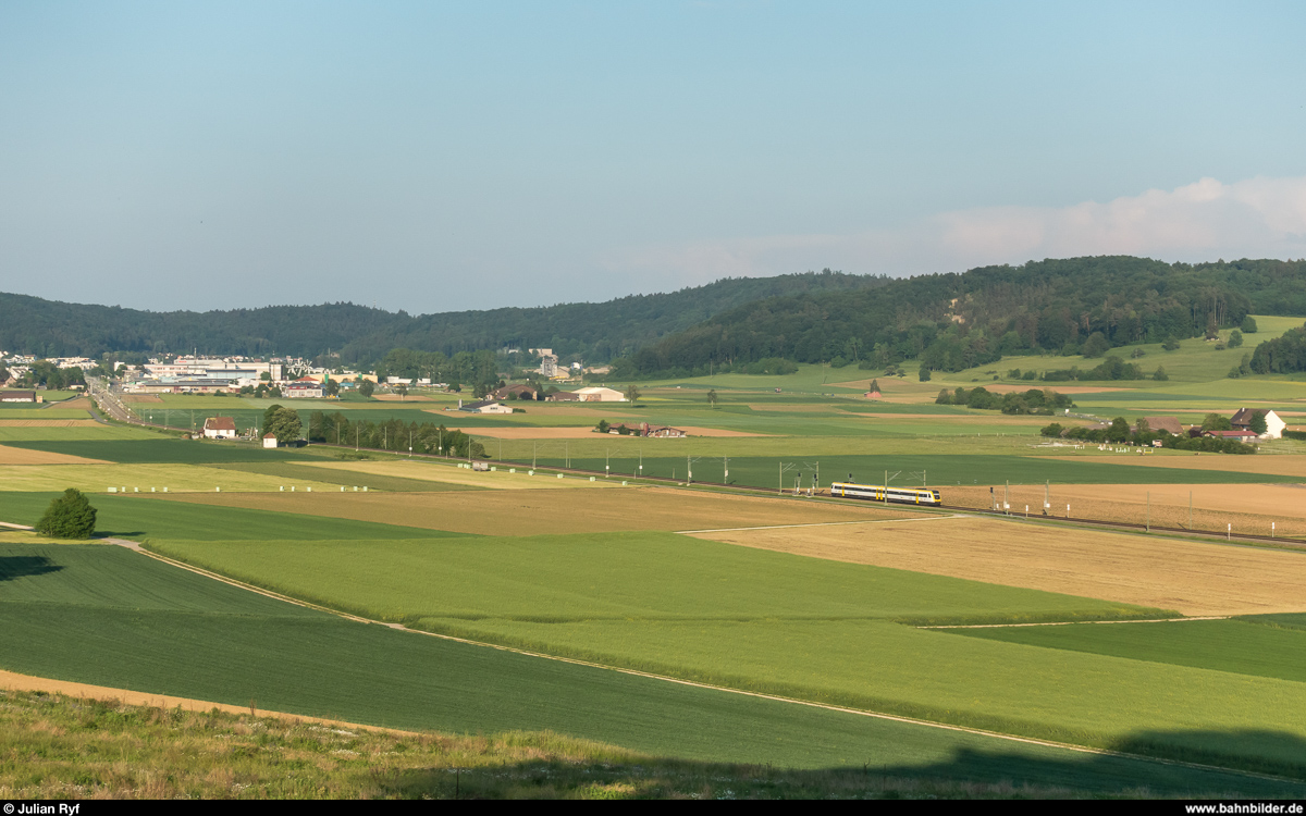 Ein 612er als IRE Singen - Basel am 11. Mai 2018 bei Löhningen.