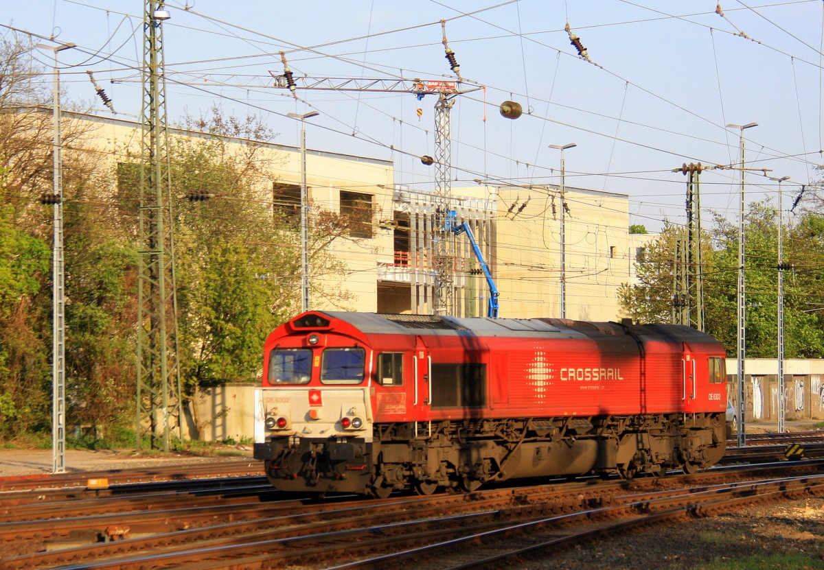Ein Nachschuss von der Class 66 DE6302 Federica von Crossrail fährt als Lokzug von Aachen-West nach Montzen/Belgien. 
Aufgenommen vom Bahnsteig in Aachen-West bei schönem Frühlingswetter am 9.4.2014.