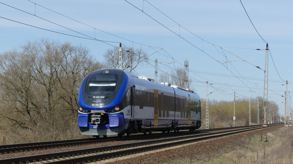 Ein PESA-Link Triebwagen auf seinem Weg als RB24 nach Berlin Lichtenberg kurz vor Wartenberg. Aufgenommen am 4.4.2018 10:55