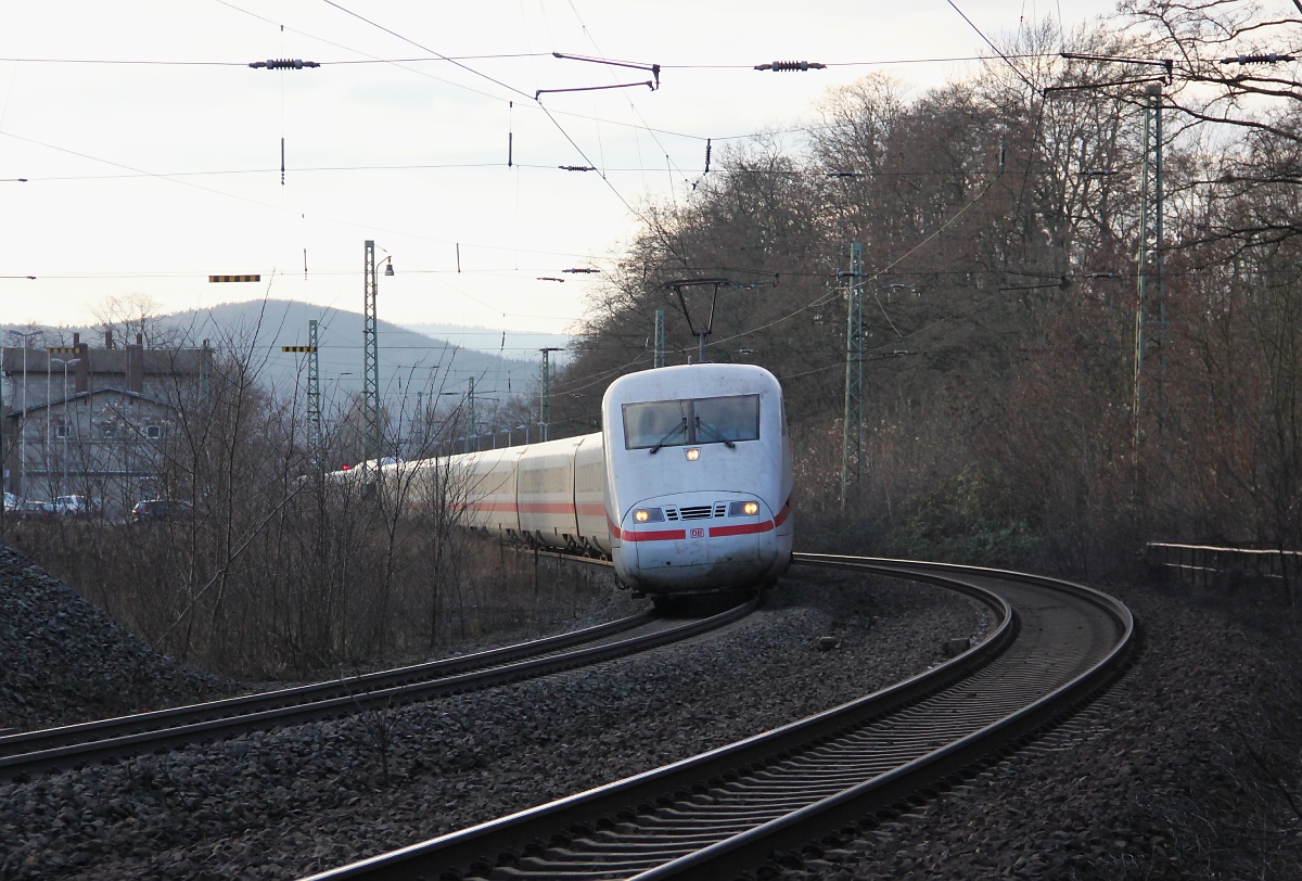 Ein weiterer umgeleiteter ICE der ersten Generation in Richtung Göttingen bei Witzenhausen. Aufgenommen am 11.01.2014.