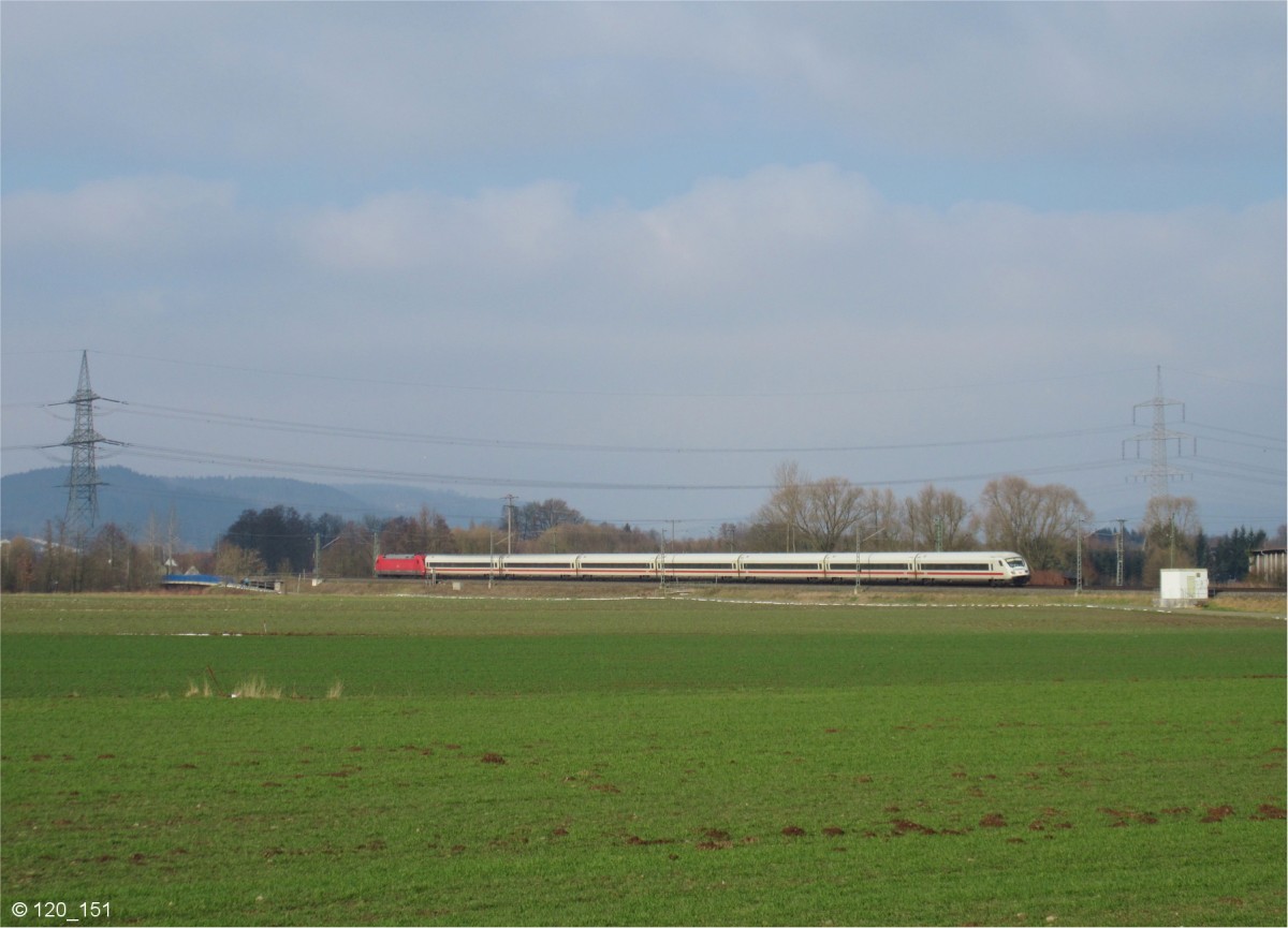 Eine ex MET-Garnitur ist am 15.Februar 2015 als ICE 1009 bei Gundelsdorf in Richtung Lichtenfels unterwegs.