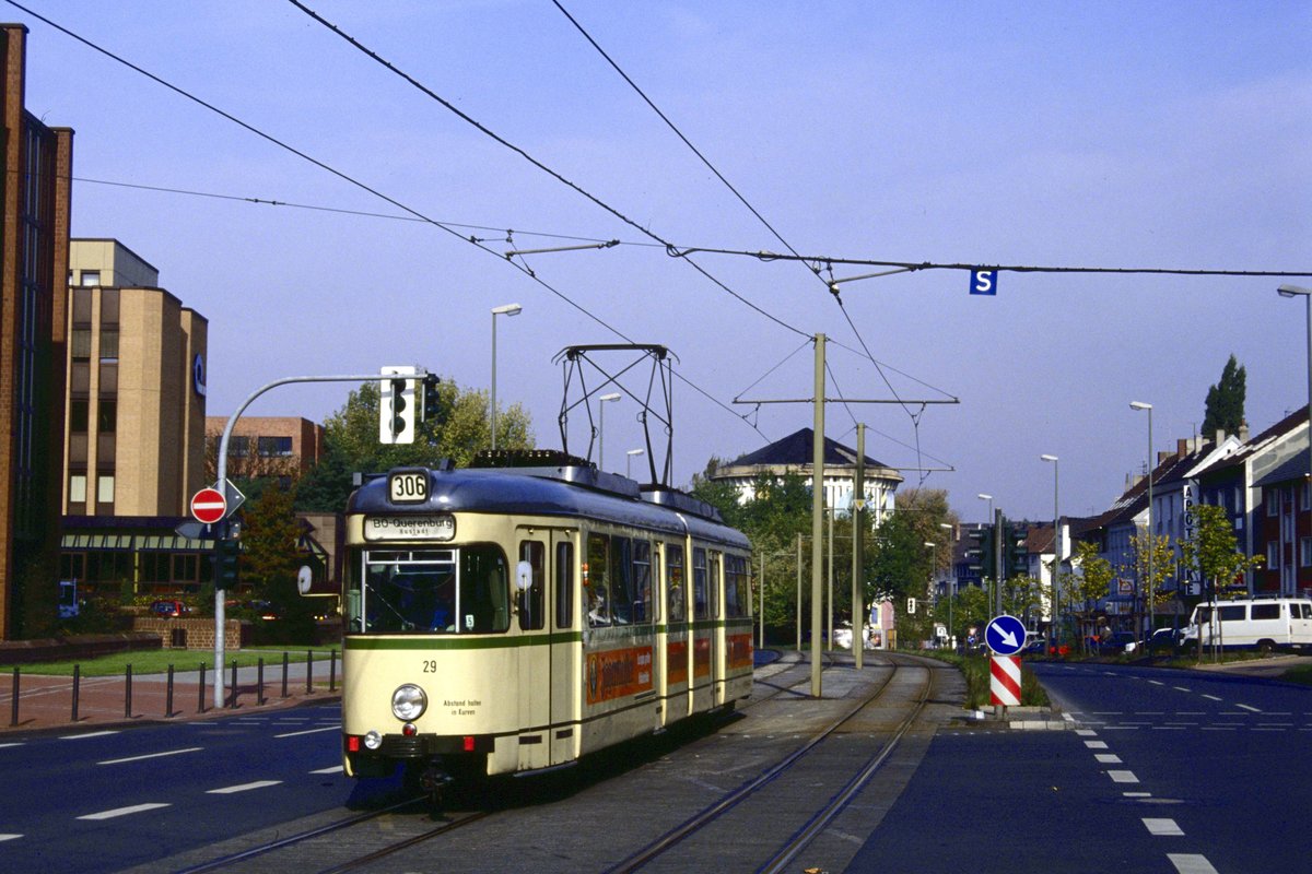 Einfahrt Haltestelle Querenburger Str.September 1993, BOGESTRA-Linie 306