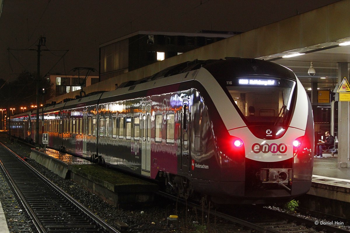 enno von Metronom Rücklicht als RE30 in Hannover Hbf, am 15.11.2016.