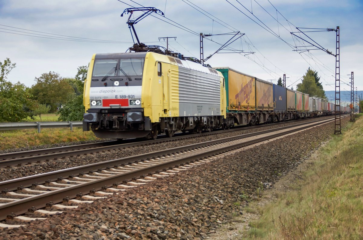 ES 64 F4-031 (E189-931) ist mit seinen Aufliegerzug in Richtung Norden unterwegs gesehen am 13.10.16 bei Himmelstadt.