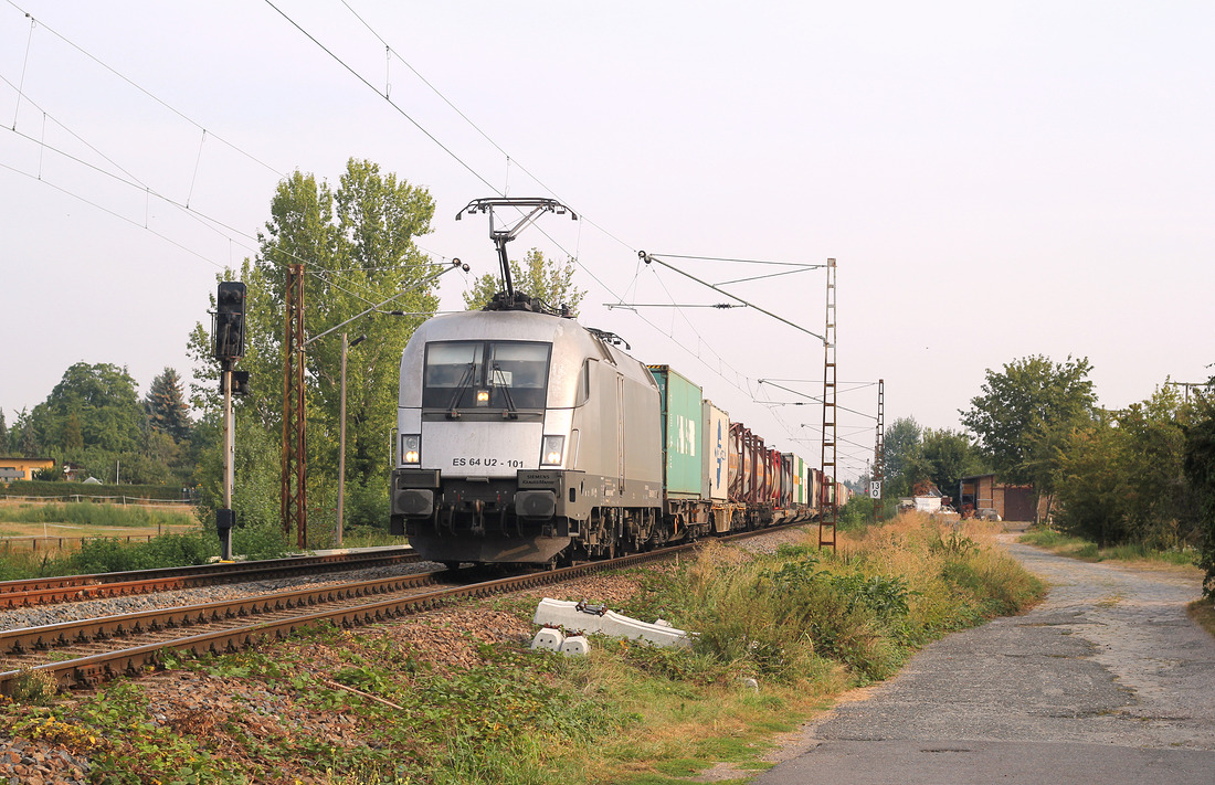 ES 64 U2-101 (vermutlich für Wiener Lokalbahnen Cargo im Einsatz) // Holleben // 2. September 2016
