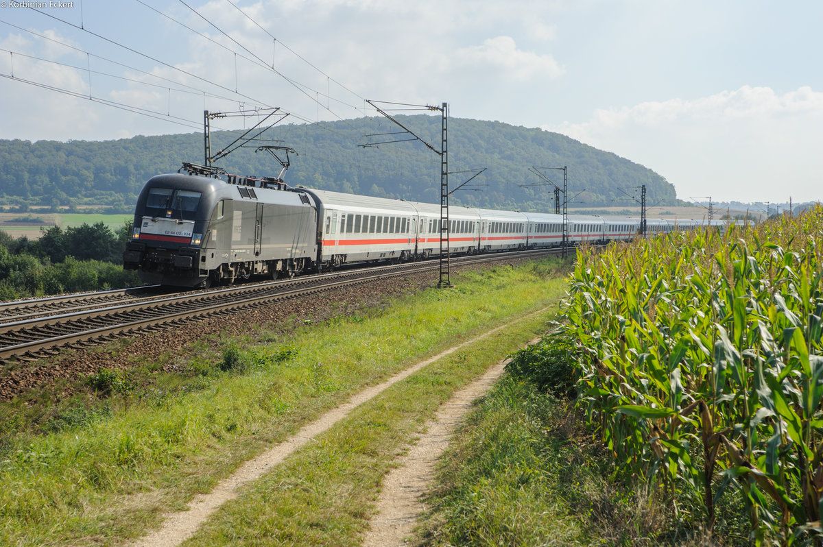 ES64 U2-034 mit dem IC2082 von Berchtesgarden nach Hamburg bei Treuchtlingen, 24.09.2016