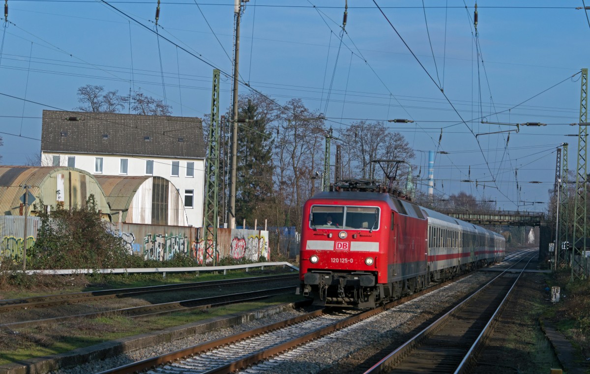 Essen Dellwig DB 120 125-0 als IC 132 naar Luxembourgh 30-01-2014
