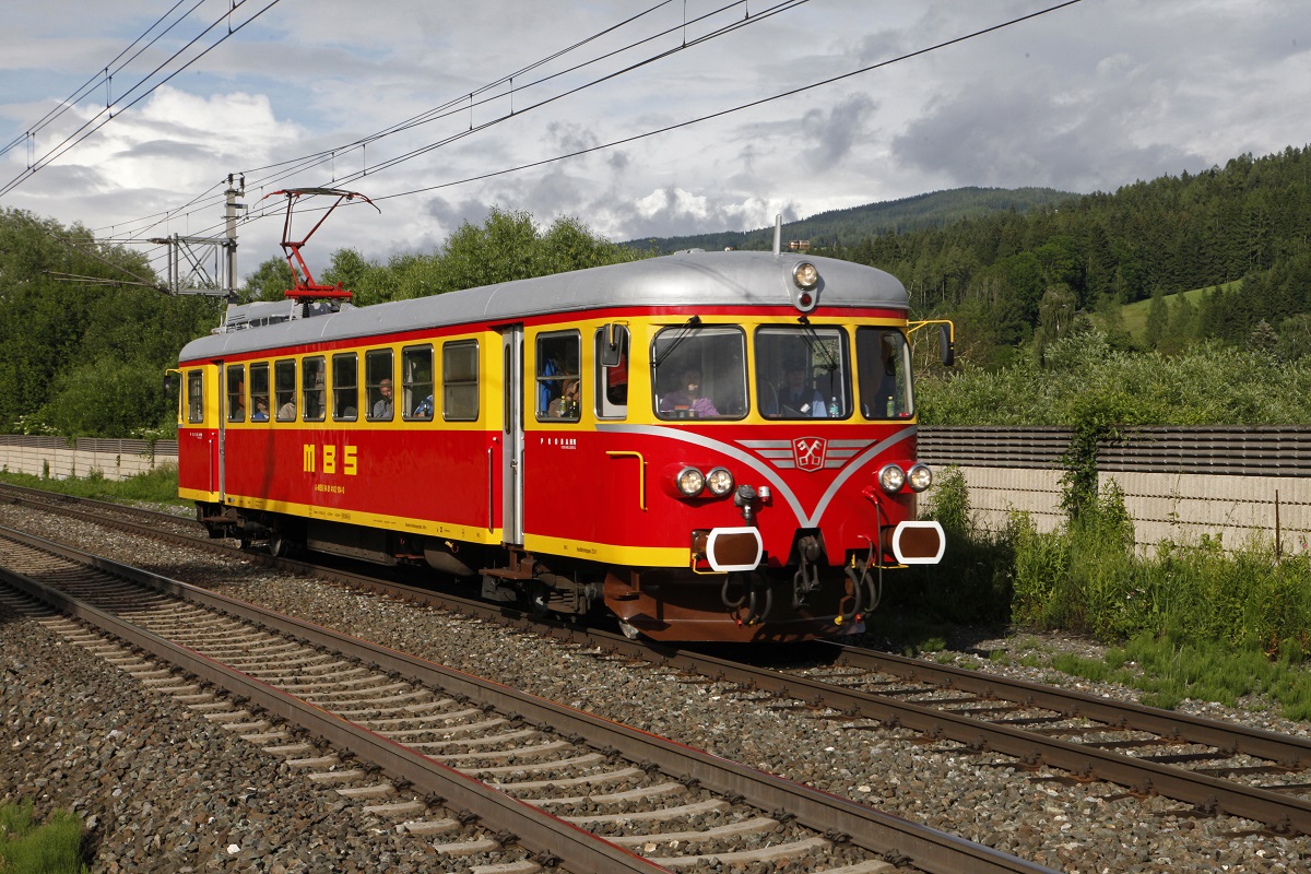 ET 10.104 der Montafonerbahn als Sonderzug nahe der Haltestelle Allerheiligen-Mürzhofen am 12.06.2016.