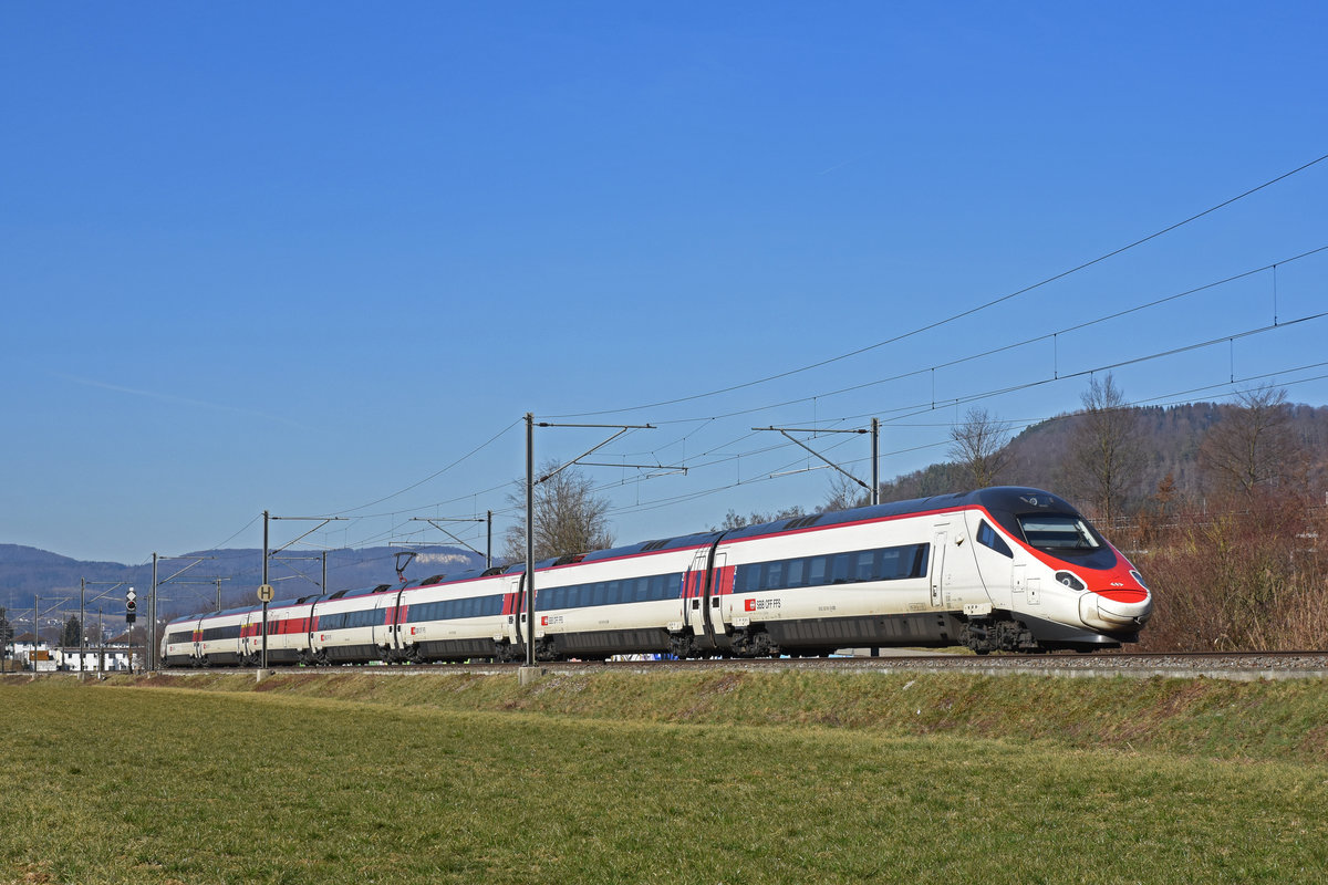 ETR 610 fährt Richtung Bahnhof Sissach. Die Aufnahme stammt vom 27.02.2019.