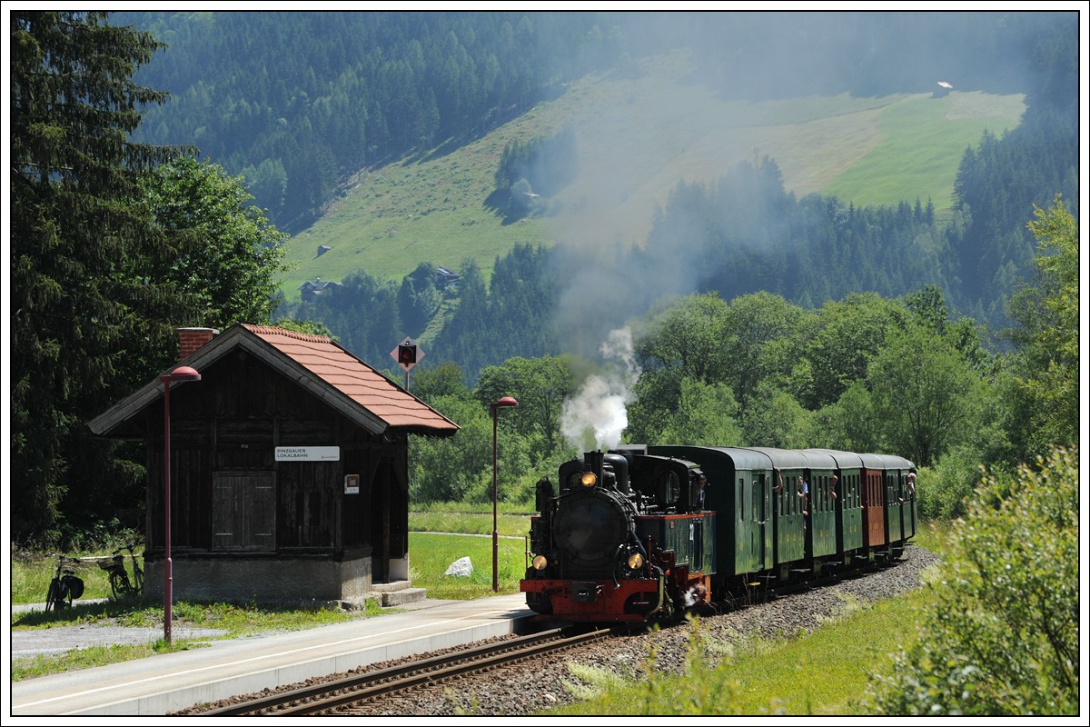 Ex. SKGLB 22 (Aquarius C) mit dem Sommernostalgiezug 3390 von Zell am See nach Krimml bei der Durchfahrt in Rosental am 20.6.2018.