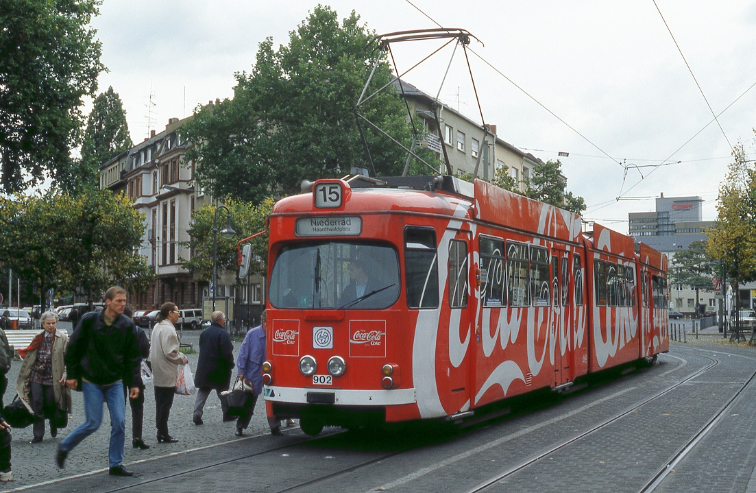 Frankfurt Tw 902 am Südbahnhof, 28.09.1996.