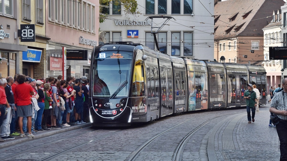 Freiburg im Breisgau - Straßenbahn CAF Urbos 301 - Aufgenommen am 16.09.2018